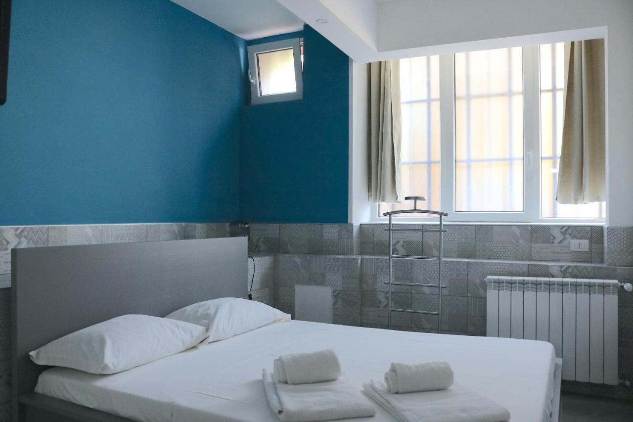 Gambara Guests House Otel Milano Dış mekan fotoğraf