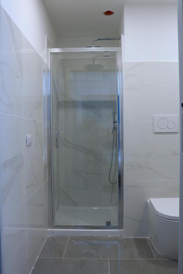 Gambara Guests House Otel Milano Dış mekan fotoğraf