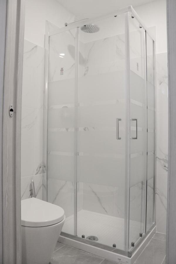 Gambara Guests House Otel Milano Dış mekan fotoğraf